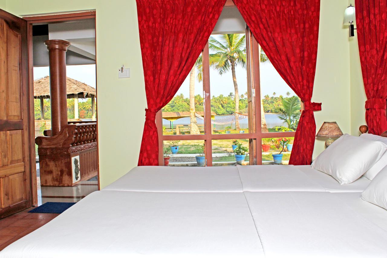 Breeze Backwater Homes Homestay Kochi